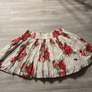 Abercrombie and finch floral miniskirt